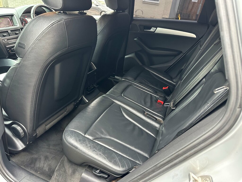 Audi Q5 2.0 Tdi Quattro S Line Plus 170 Bhp Black #13