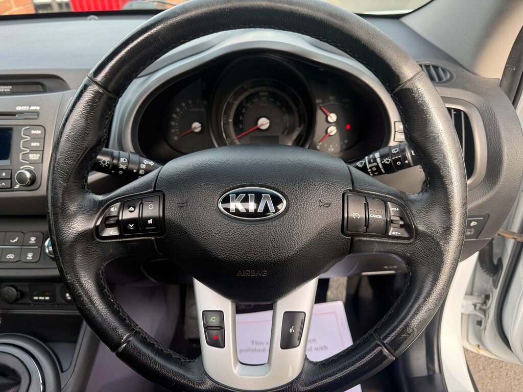Kia Sportage 1.6 2 133 Bhp White #18