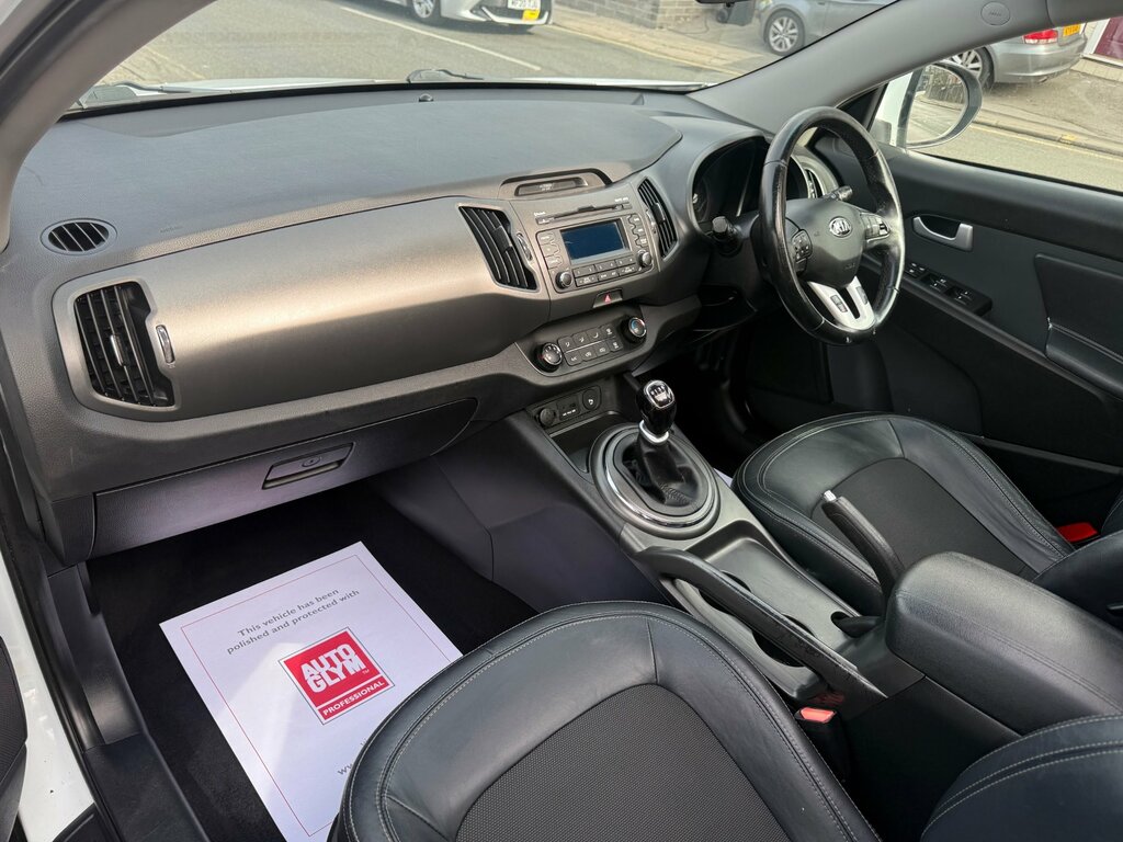 Kia Sportage 1.6 2 133 Bhp White #12