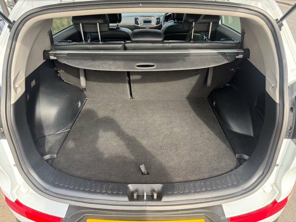 Kia Sportage 1.6 2 133 Bhp White #25