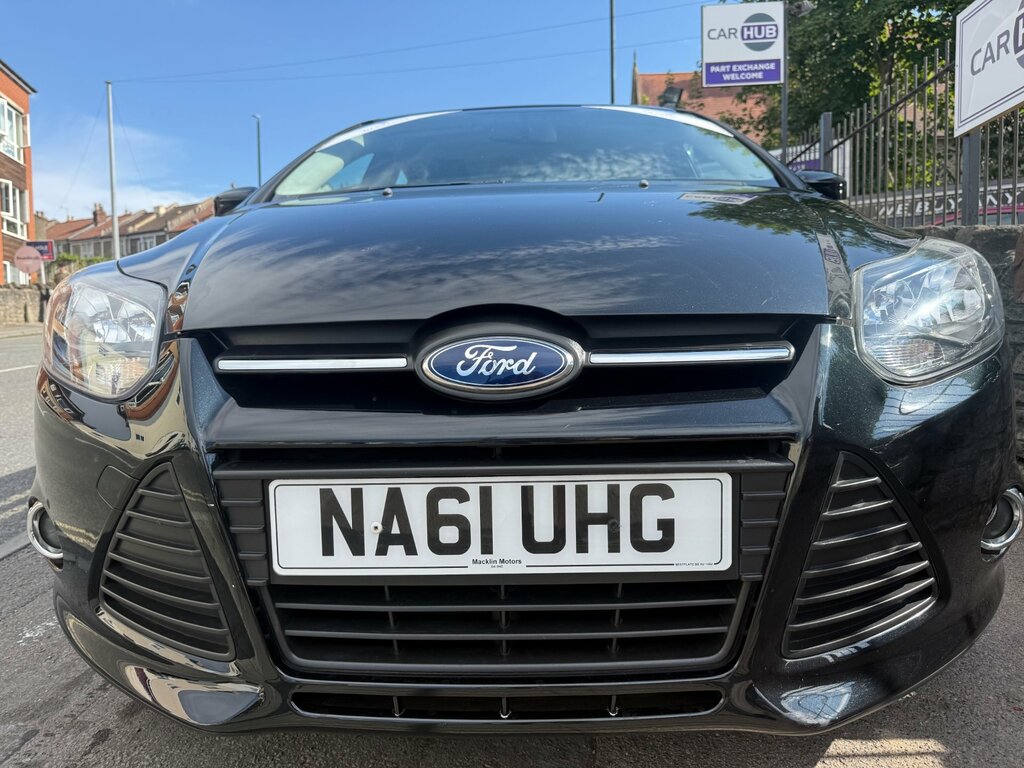 Ford Focus 1.6 Zetec Hatchback Euro 5 125 Black #3