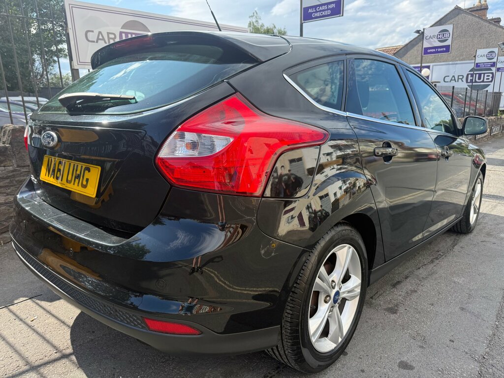 Ford Focus 1.6 Zetec Hatchback Euro 5 125 Black #5