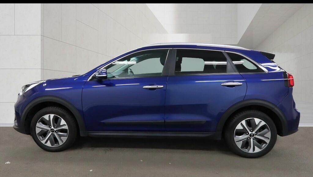 Kia Niro 4 Plus Red #7