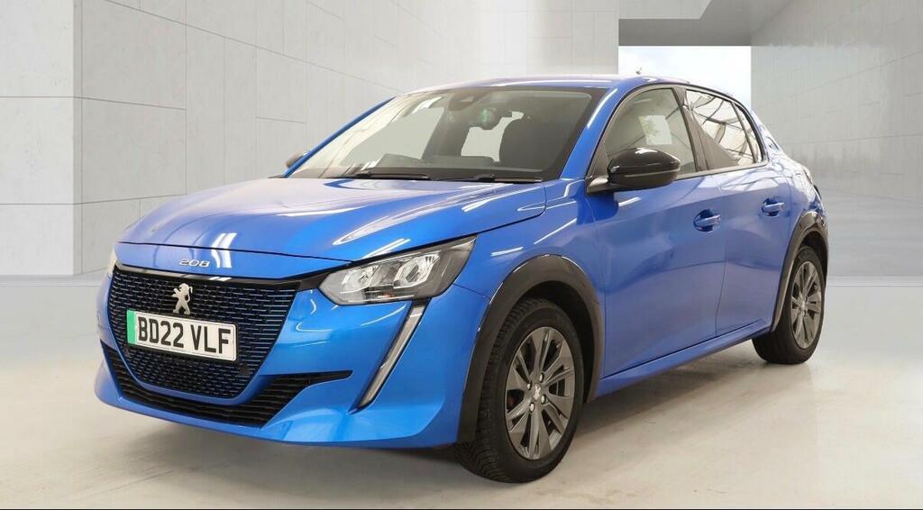 Peugeot e-208 Allure Premium Blue #3