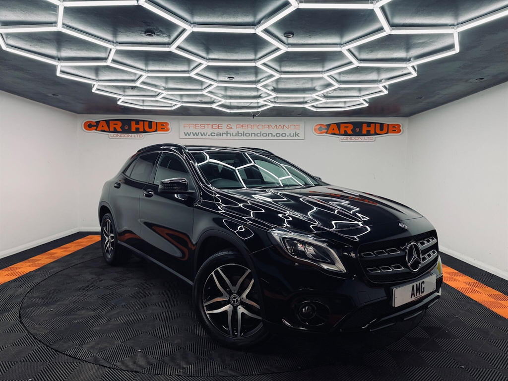 Mercedes-Benz GLA Class 1.6 Urban Edition Euro 6 Ss Black
