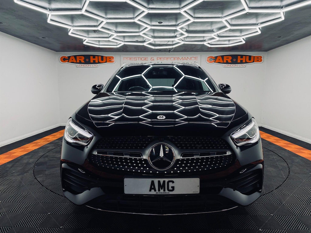 Mercedes-Benz GLA Class 1.3 Amg Line Executive 7G-dct Euro 6 Ss Black #2
