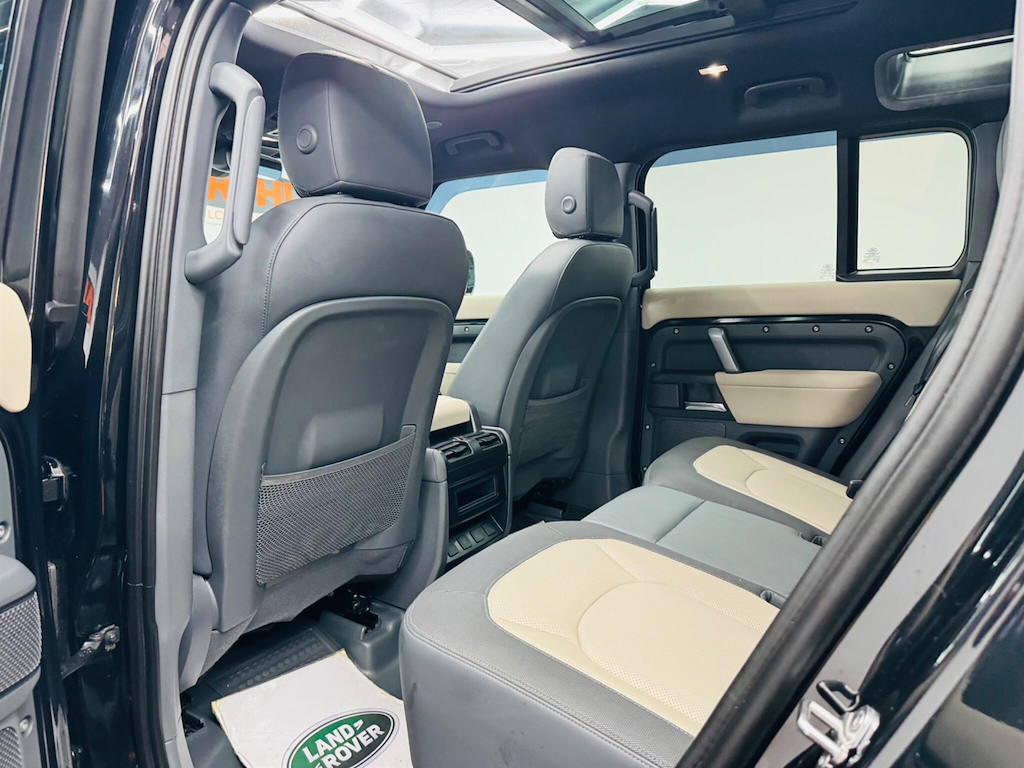Land Rover Defender 110 3.0 D250 X-dynamic S 110 Grey #41