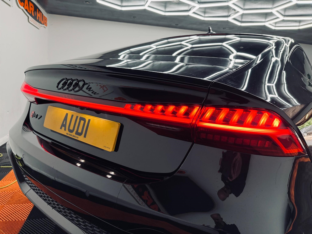 Audi RS7 Hatchback Purple #32