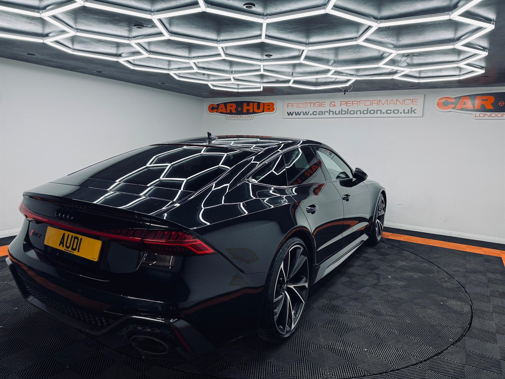 Audi RS7 Hatchback Purple #14