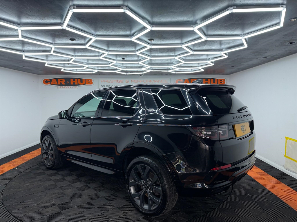 Land Rover Discovery Sport 2.0 D200 Mhev R-dynamic Se 4Wd Euro 6 Ss 5 AX70CKE Black #4