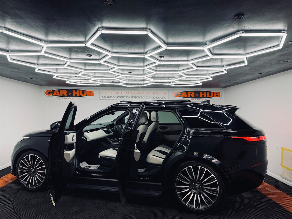 Land Rover Range Rover Velar 3.0 D300 R-dynamic Se 4Wd Euro 6 Ss Black #3
