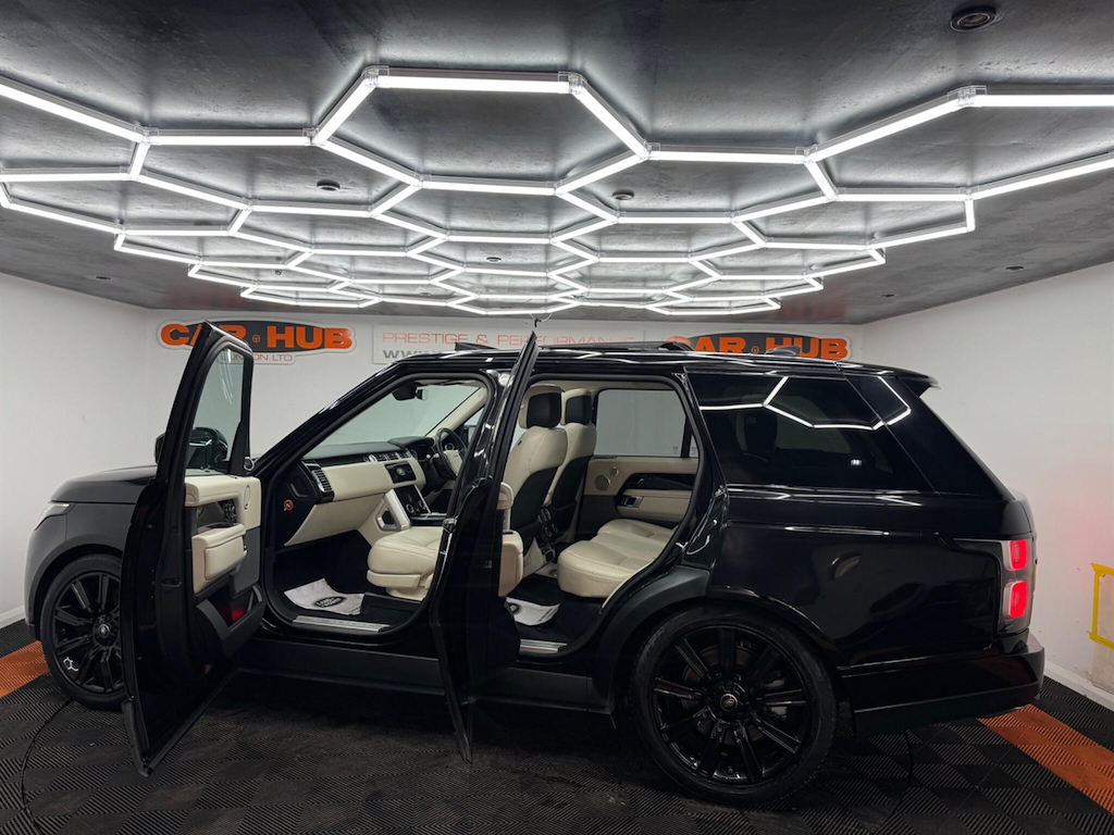 Land Rover Range Rover 2.0 P400e 12.4Kwh Vogue 4Wd Euro 6 Ss Black #2