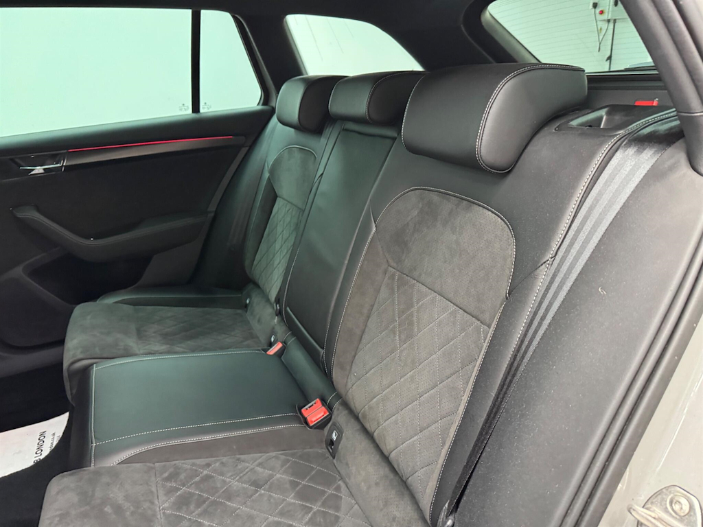 Skoda Superb 1.5 Tsi Se L Executive Grey #42