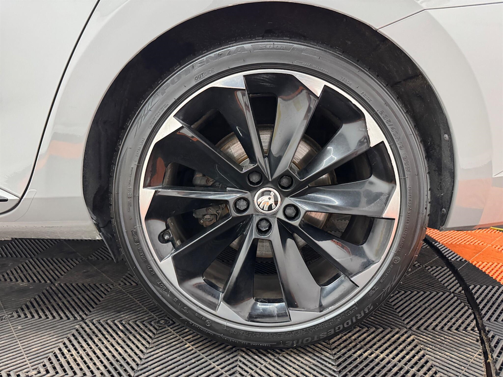 Skoda Superb 1.5 Tsi Se L Executive Grey #71