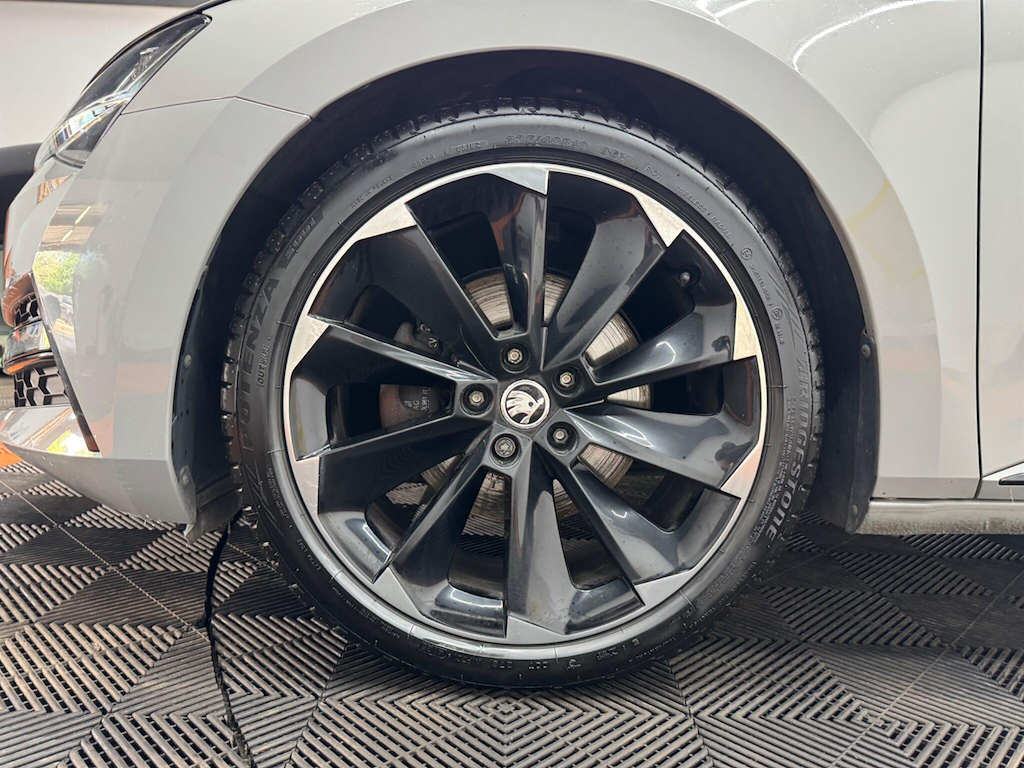 Skoda Superb 1.5 Tsi Se L Executive Grey #72
