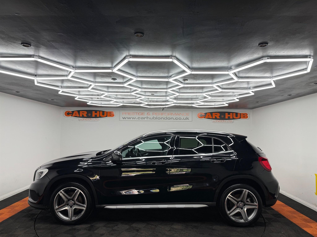 Mercedes-Benz GLA Class Amg Line Grey #28