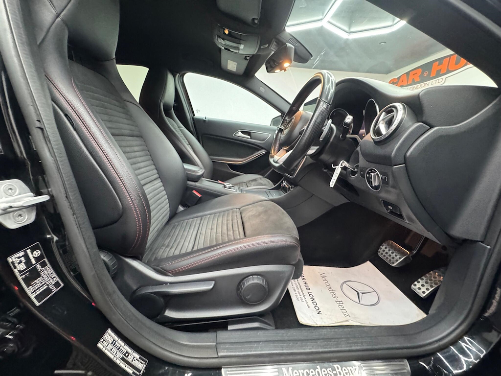 Mercedes-Benz GLA Class Amg Line Grey #33