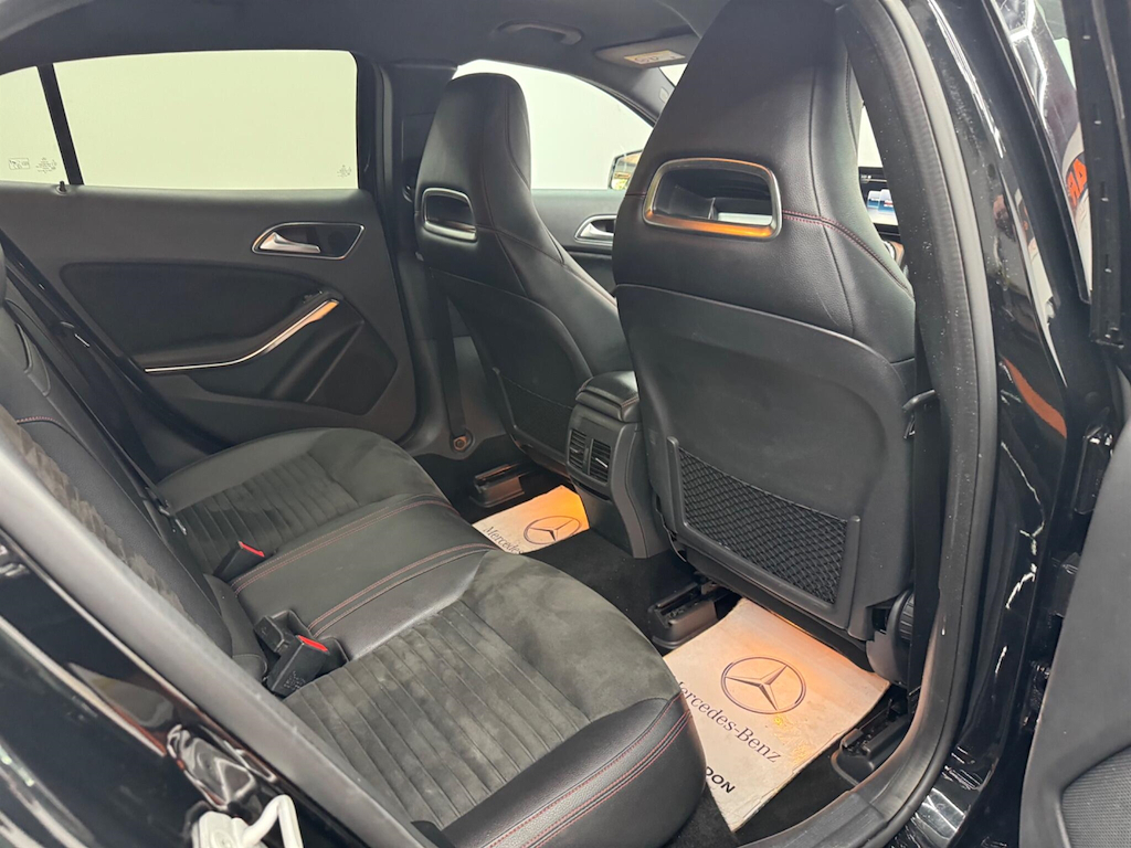 Mercedes-Benz GLA Class Amg Line Grey #40
