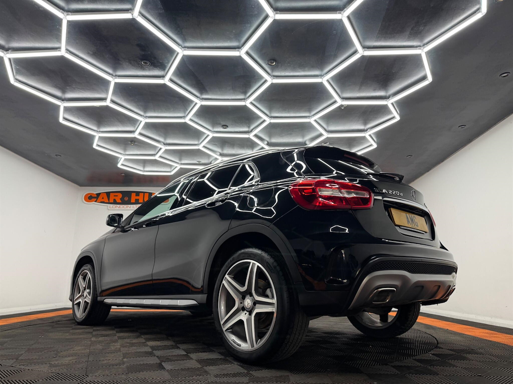 Mercedes-Benz GLA Class Amg Line Grey #15