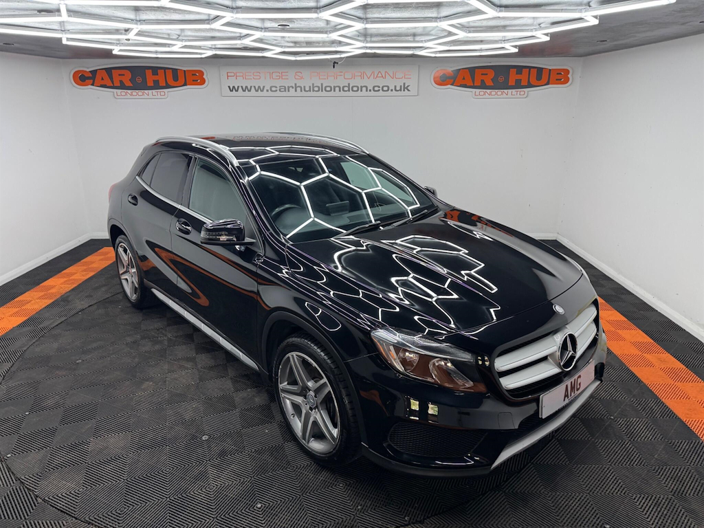 Mercedes-Benz GLA Class Amg Line Grey #24