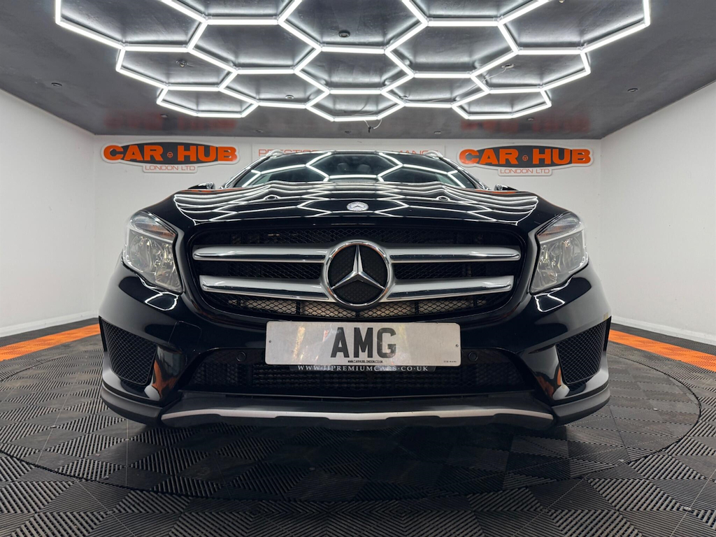 Mercedes-Benz GLA Class Amg Line Grey #20