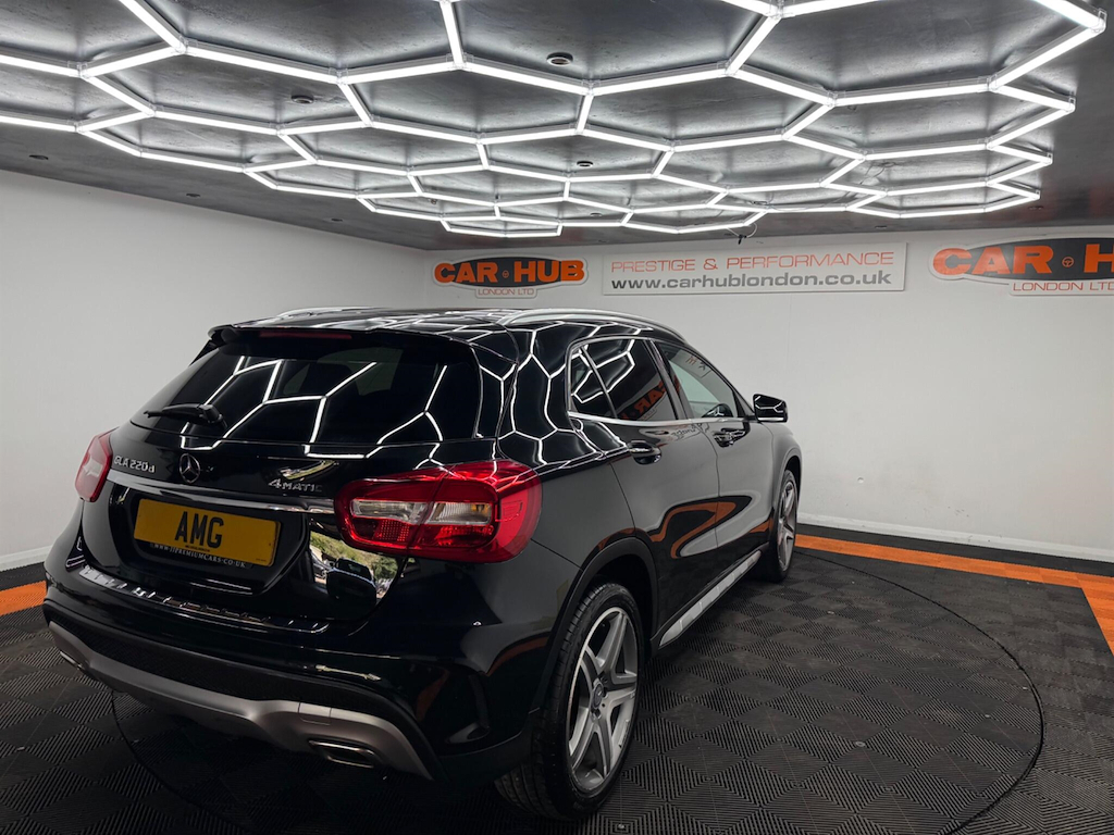Mercedes-Benz GLA Class Amg Line Grey #13