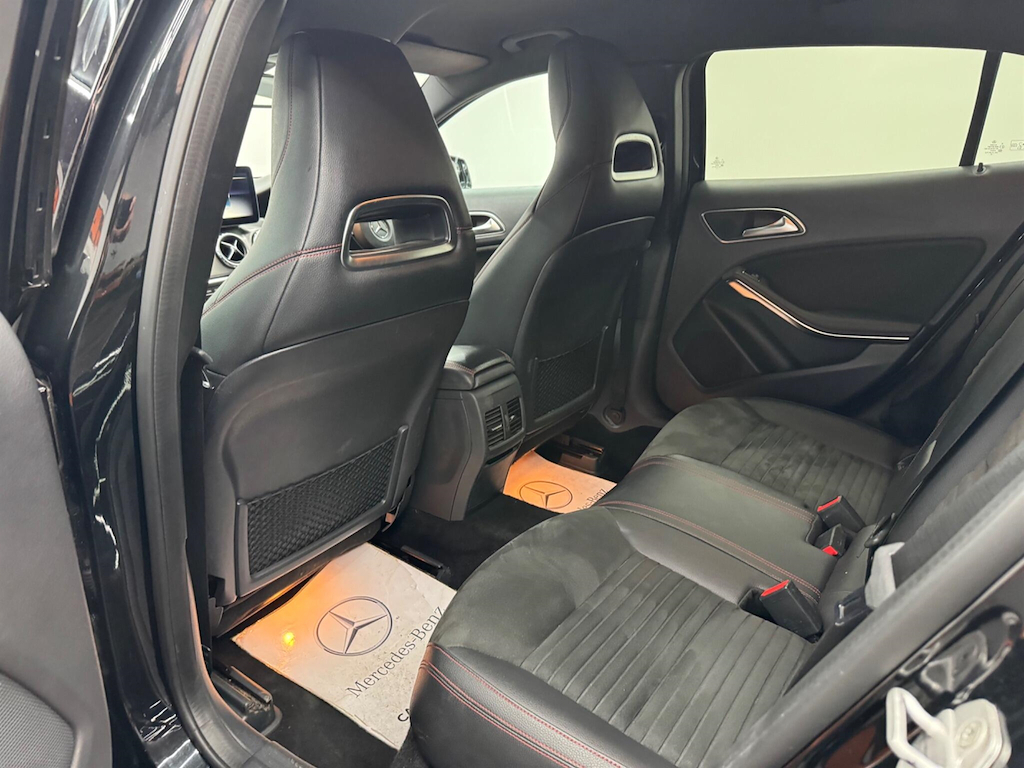 Mercedes-Benz GLA Class Amg Line Grey #38