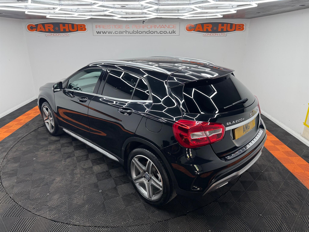 Mercedes-Benz GLA Class Amg Line Grey #23