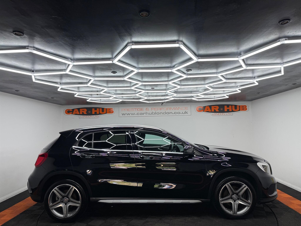 Mercedes-Benz GLA Class Amg Line Grey #29