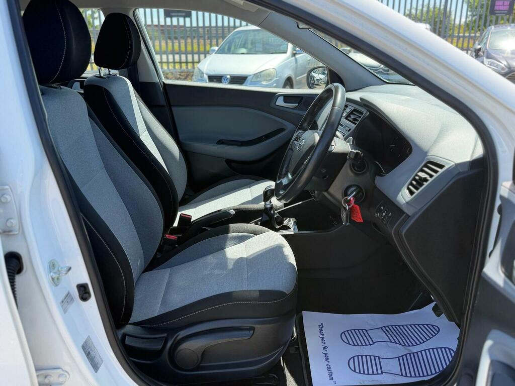 Hyundai I20 Premium Brown #20