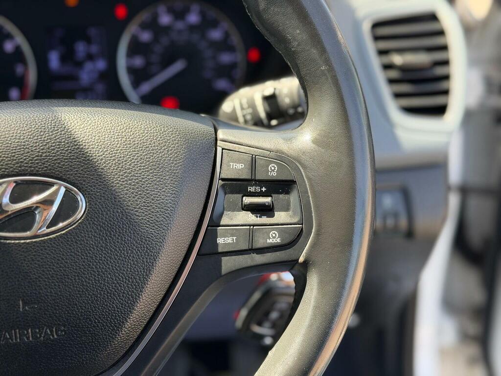 Hyundai I20 Premium Brown #32