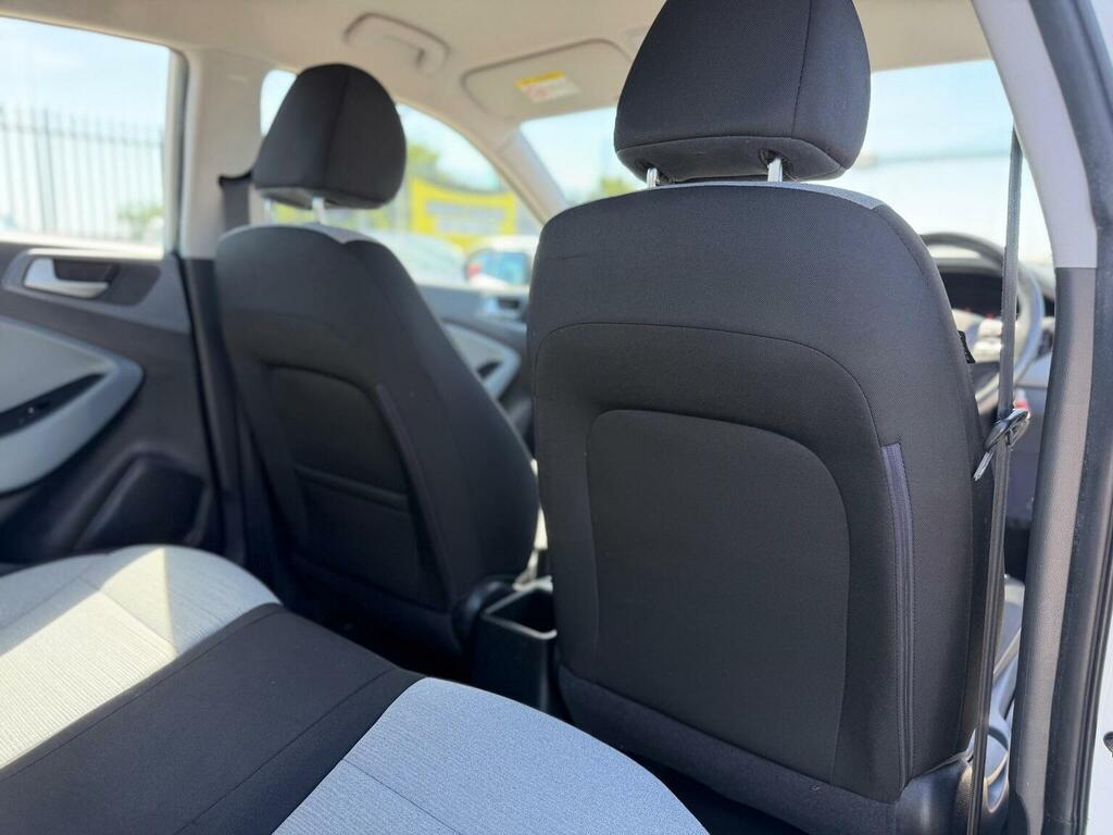 Hyundai I20 Premium Brown #24