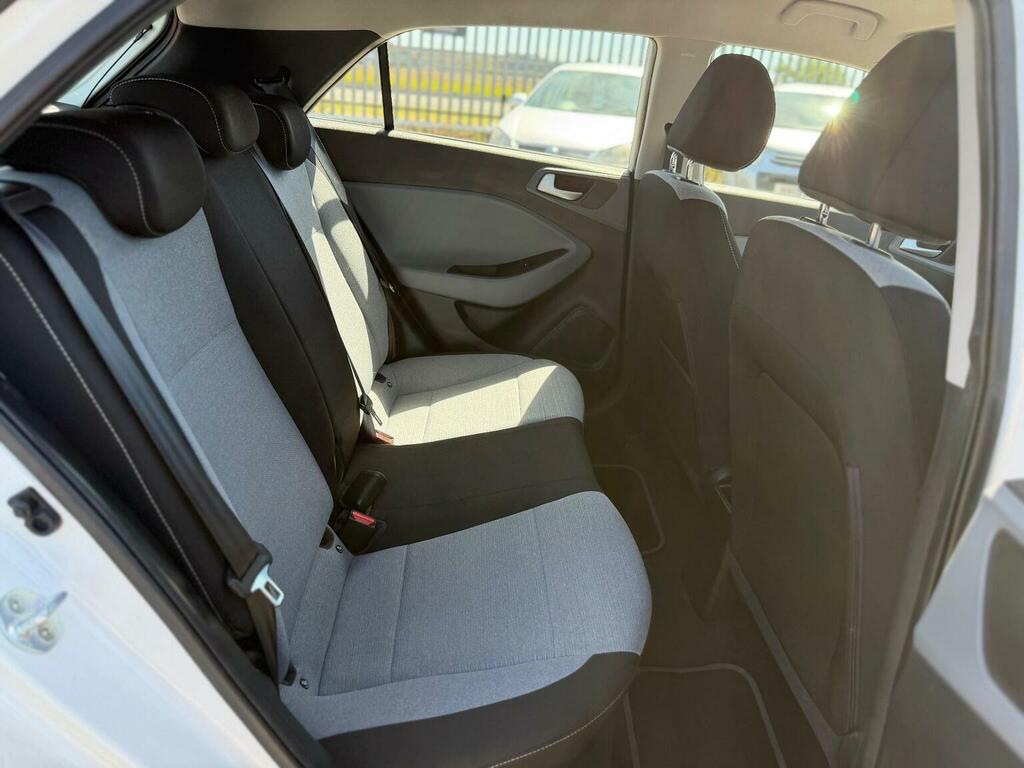 Hyundai I20 Premium Brown #23