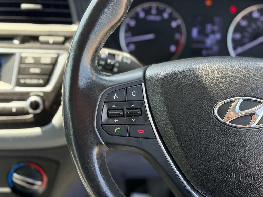 Hyundai I20 Premium Brown #33