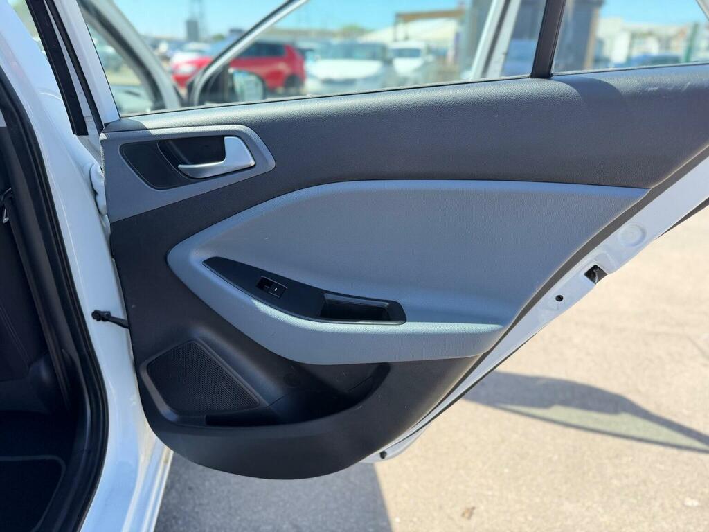 Hyundai I20 Premium Brown #37
