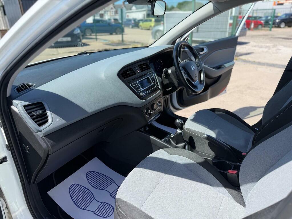 Hyundai I20 Premium Brown #18