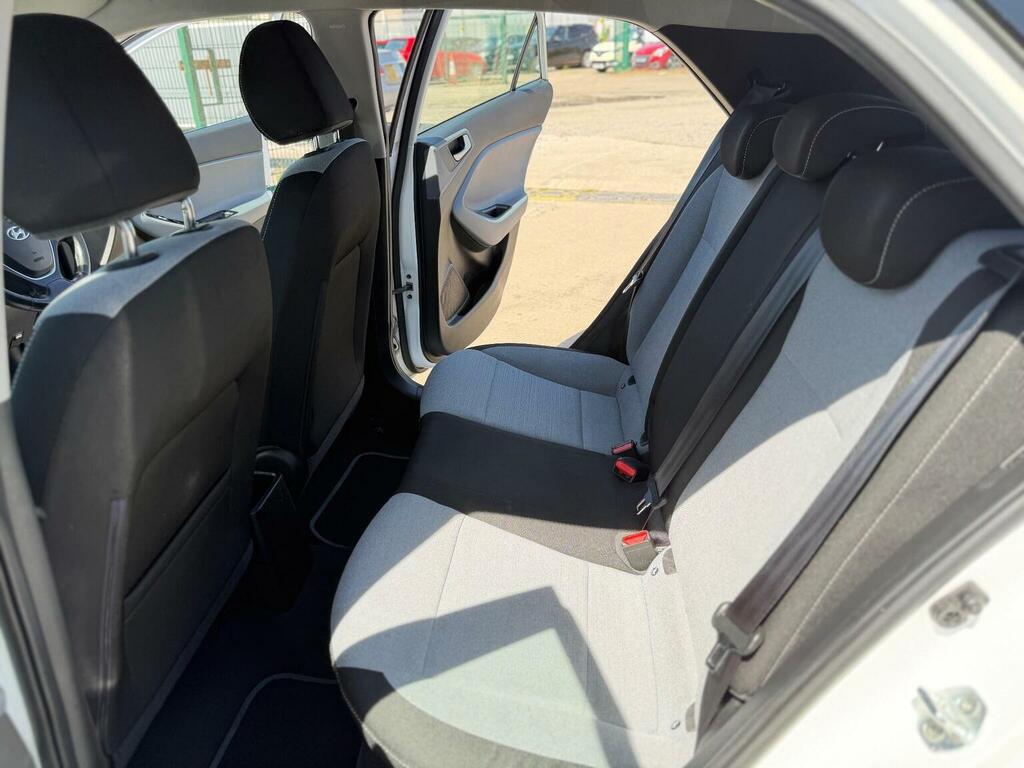 Hyundai I20 Premium Brown #26