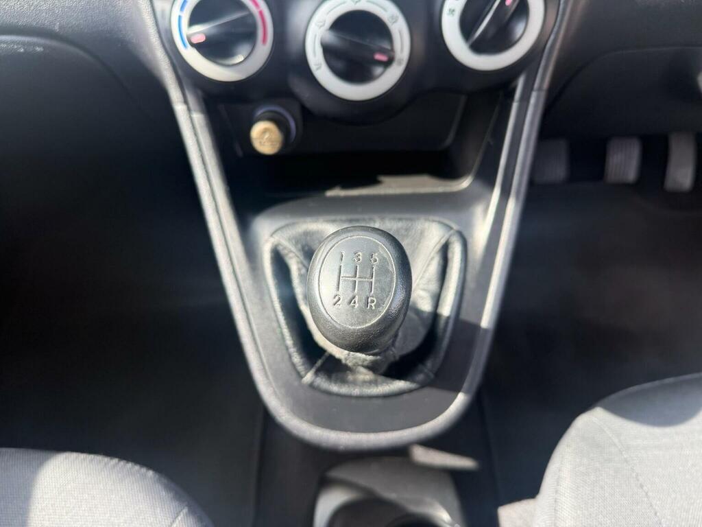 Hyundai I10 Hatchback 1.2 Classic 201059 Silver #16