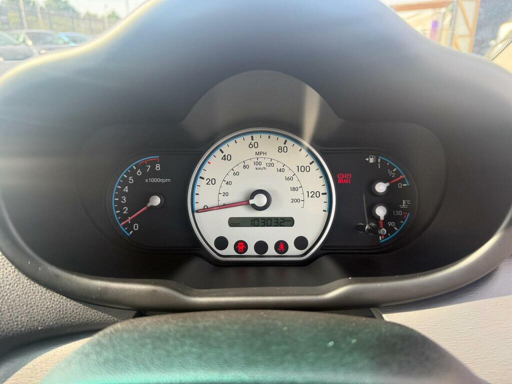 Hyundai I10 Hatchback 1.2 Classic 201059 Silver #44