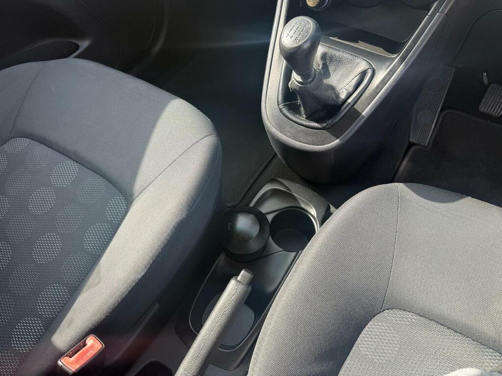 Hyundai I10 Hatchback 1.2 Classic 201059 Silver #19