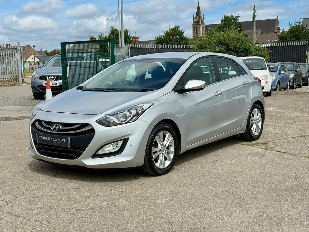 Hyundai I30 1.6 Crdi Blue Drive Style Nav Euro 5 Ss Silver #3