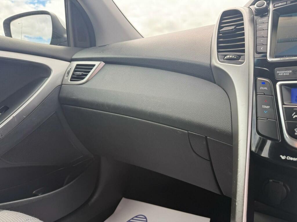 Hyundai I30 1.6 Active Euro 5 Blue #53