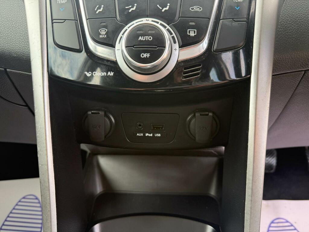 Hyundai I30 1.6 Active Euro 5 Blue #27