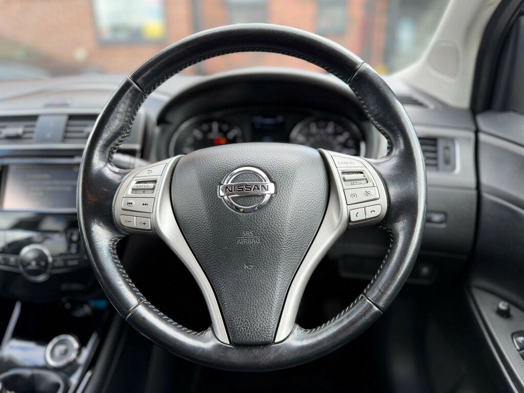 Nissan Pulsar Tekna Dig-t Xtronic Black #24