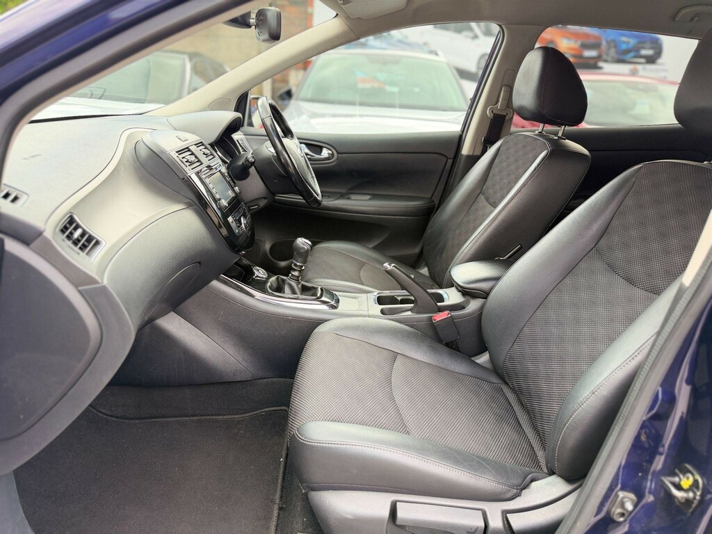 Nissan Pulsar Tekna Dig-t Xtronic Black #39
