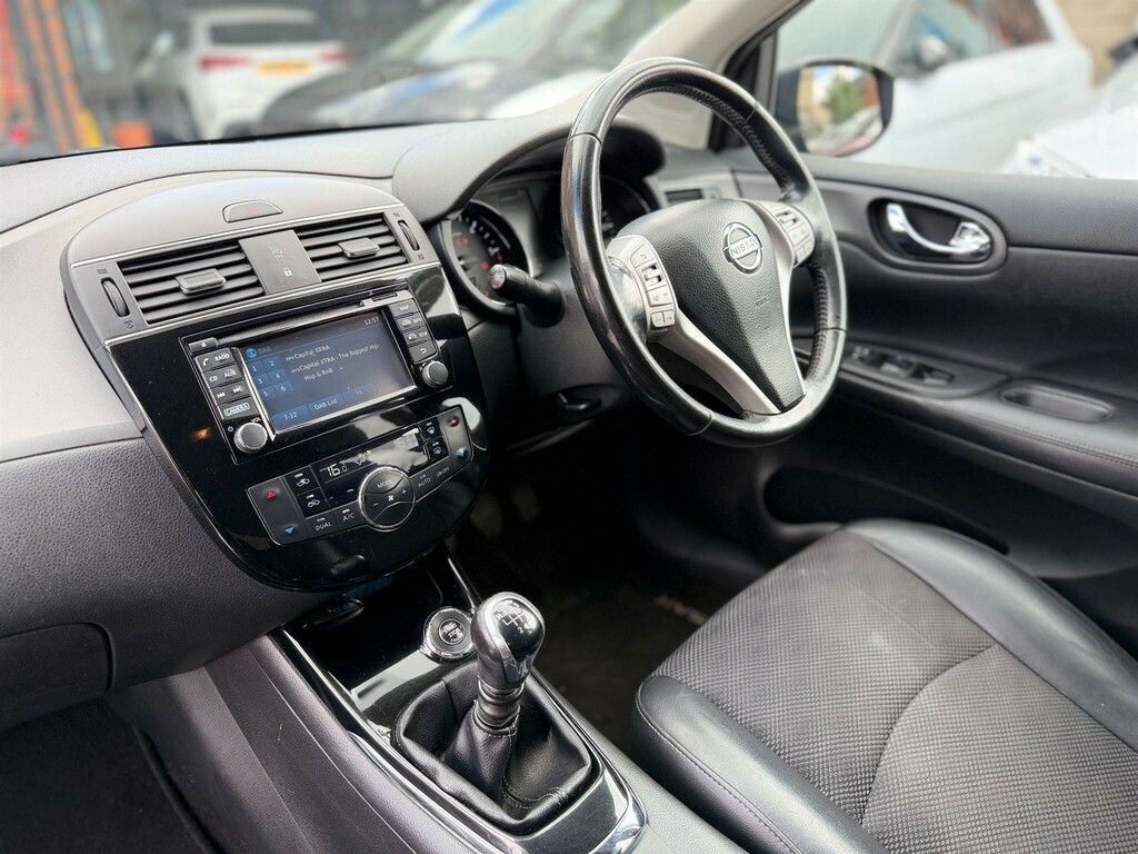Nissan Pulsar Tekna Dig-t Xtronic Black #43
