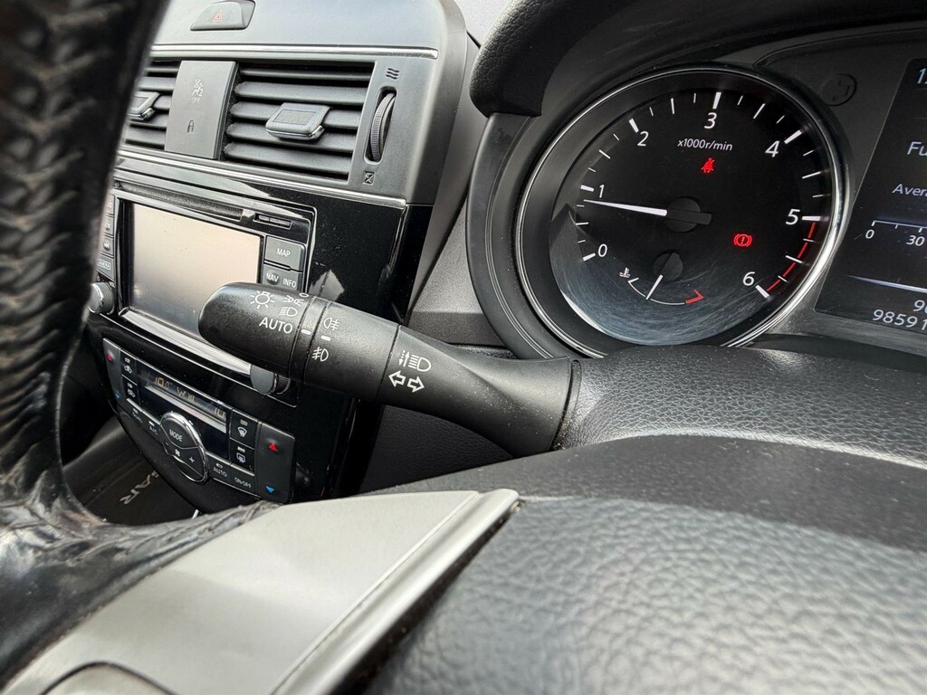 Nissan Pulsar Tekna Dig-t Xtronic Black #27