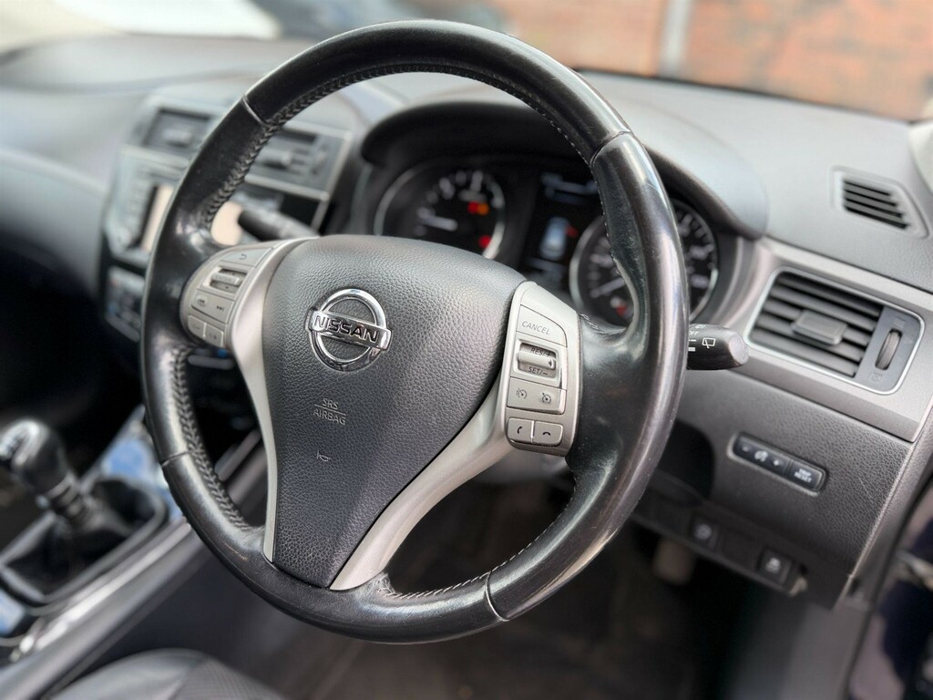 Nissan Pulsar Tekna Dig-t Xtronic Black #16