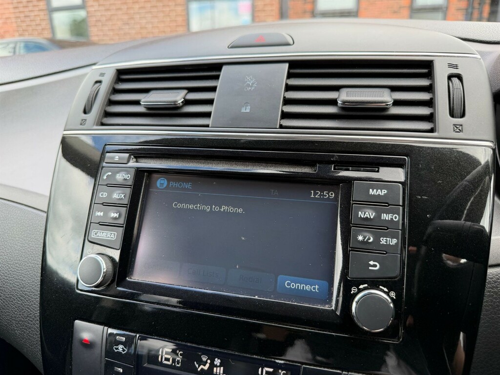 Nissan Pulsar Tekna Dig-t Xtronic Black #47