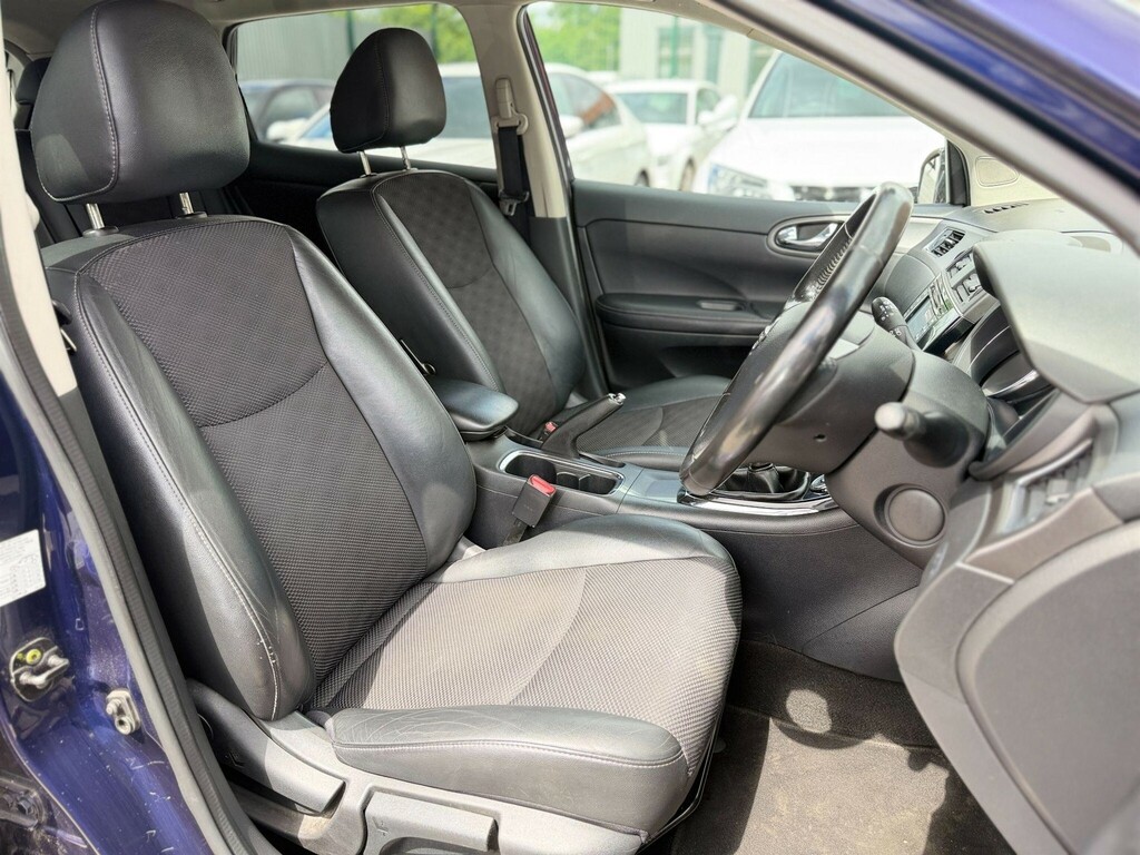 Nissan Pulsar Tekna Dig-t Xtronic Black #18